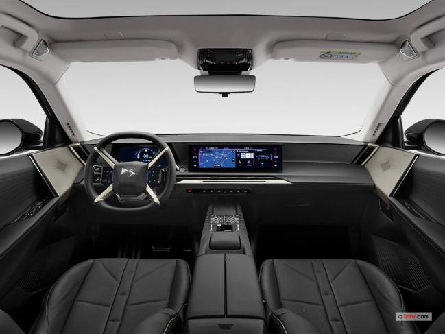 DS Automobiles N°8 Etoile DS 230 ch FWD 5 Portes