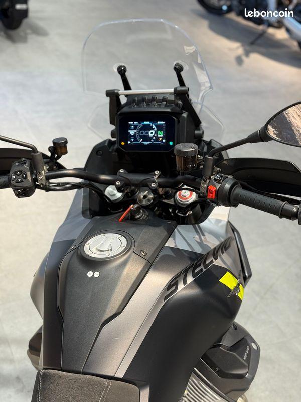 MOTO GUZZI - Stelvio