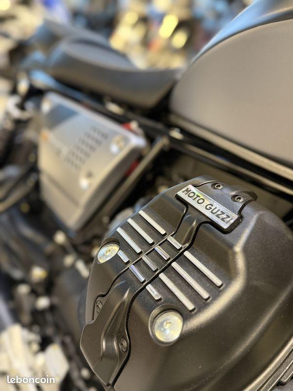 Moto Guzzi V9 Bobber Special Edition